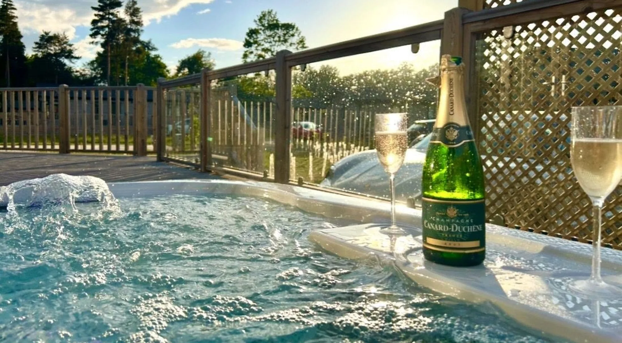 Oak Tree Lodge Hot Tub