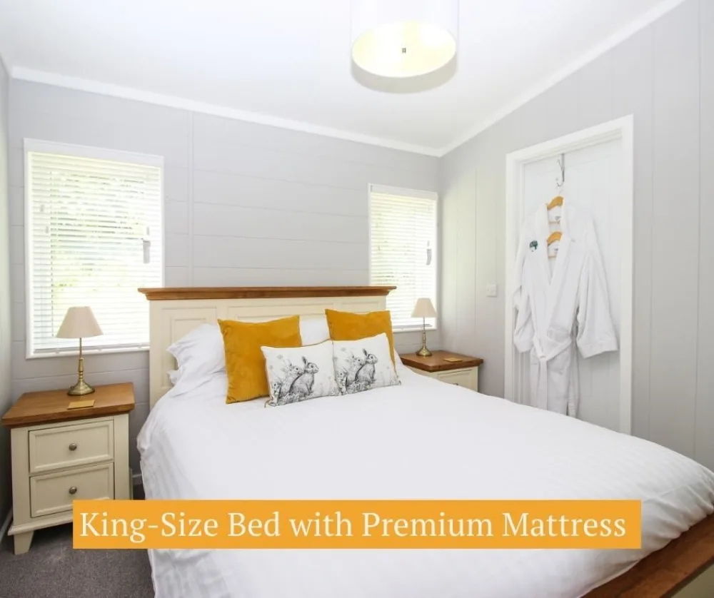 King Size Bed with Premium Mattress