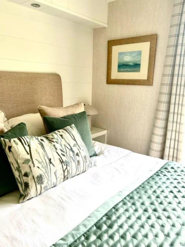 Oak Tree Lodge Master Bedroom