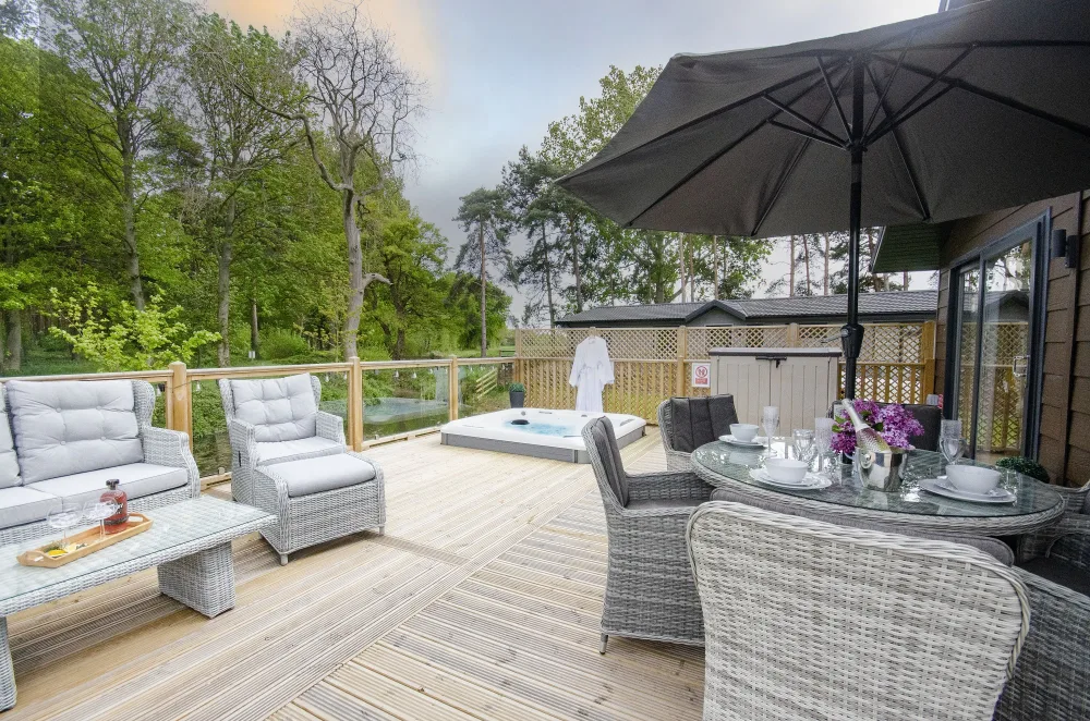 Kingfisher hot tub