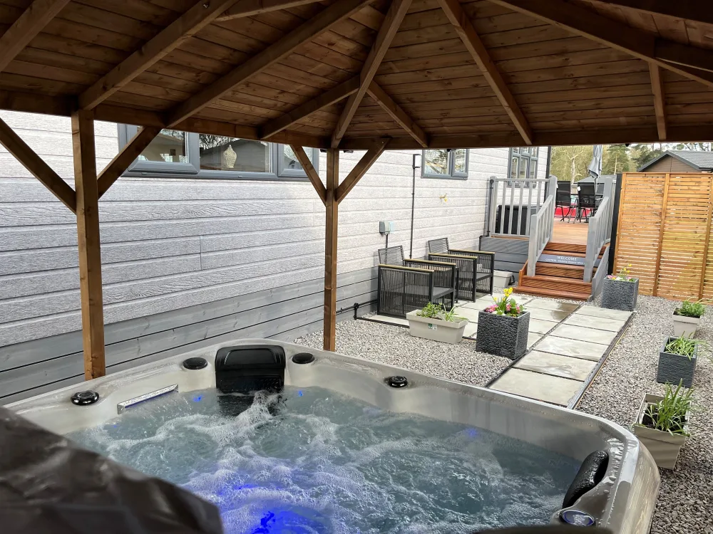 Hot tub