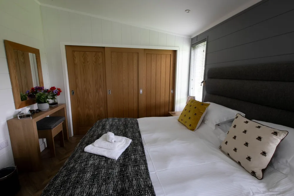 Hollicarrs Lodges 0979