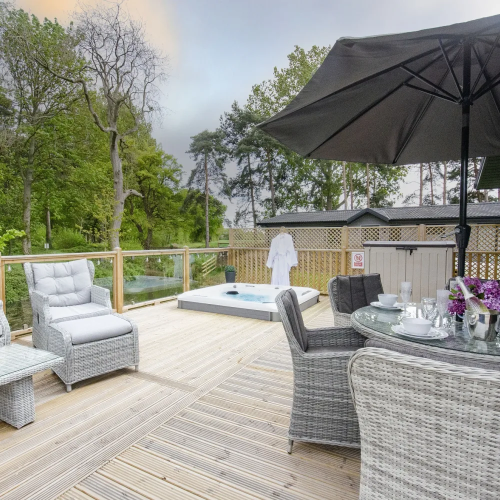 Kingfisher hot tub